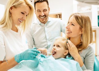 How To Choose The Right Family Dentist For Long Term Care